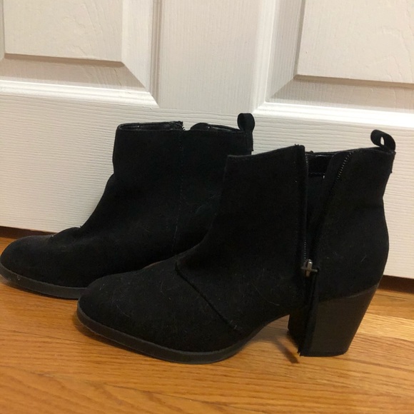 Ankle heeled boots - Picture 1 of 3
